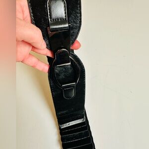 Chico’s Women black belt size M/L/XL mix media hook closure, Newlike